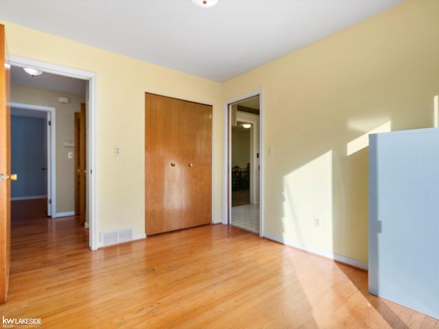 24410 Loretta, Warren, MI 48091