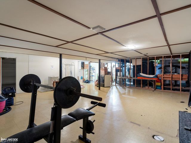 24410 Loretta, Warren, MI 48091