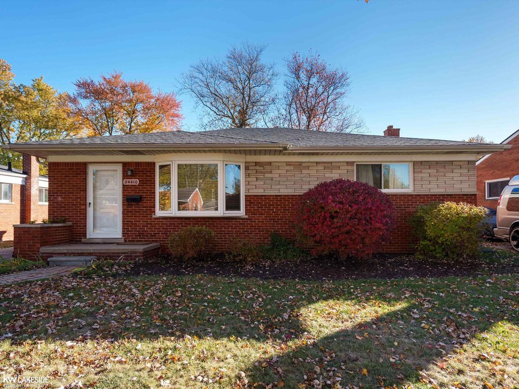 24410 Loretta, Warren, MI 48091