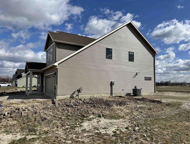 1388 Tamalpais Drive, Fort Wayne, IN 46818
