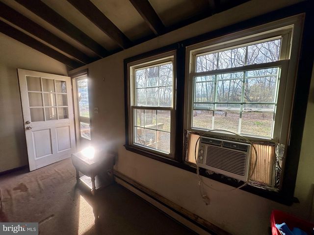 1336 OLD WINCHESTER RD, Boyce, VA 22620