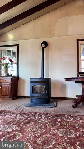 1336 OLD WINCHESTER RD, Boyce, VA 22620