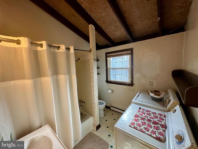 1336 OLD WINCHESTER RD, Boyce, VA 22620