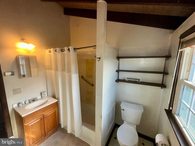 1336 OLD WINCHESTER RD, Boyce, VA 22620