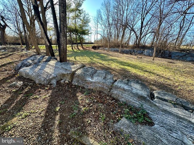 1336 OLD WINCHESTER RD, Boyce, VA 22620