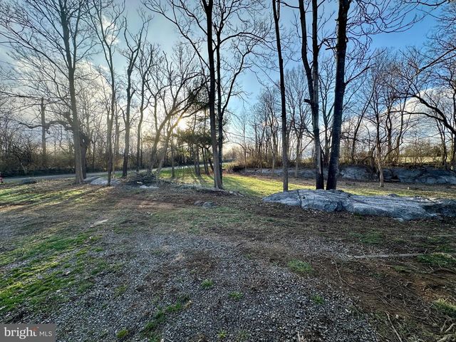 1336 OLD WINCHESTER RD, Boyce, VA 22620