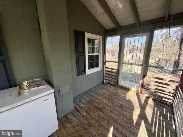 1336 OLD WINCHESTER RD, Boyce, VA 22620