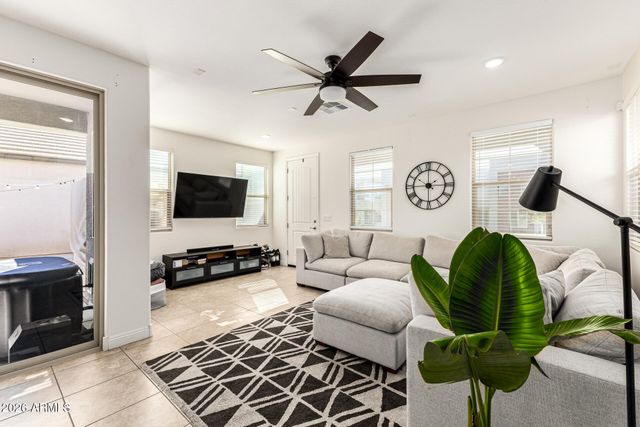 5058 S CHASSIS --, Mesa, AZ 85212