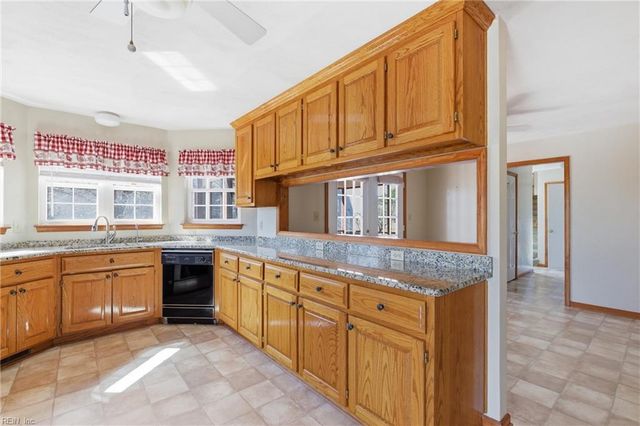 2029 Carolina RD, Chesapeake, VA 23322