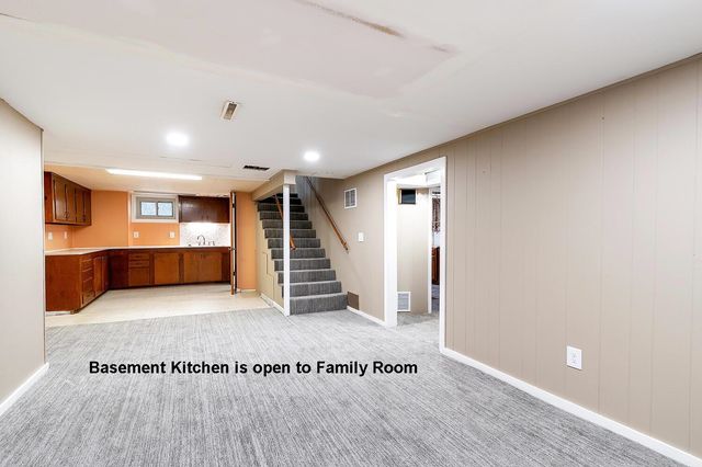 419 N Kokomo Ave, Derby, KS 67037