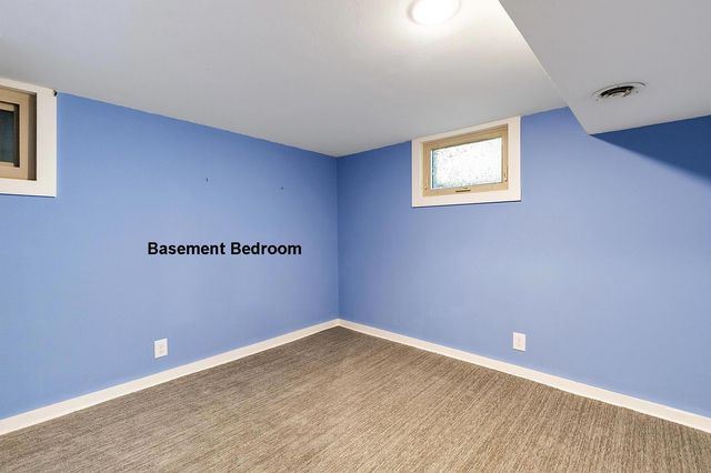 419 N Kokomo Ave, Derby, KS 67037