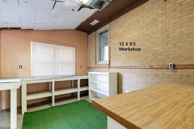 419 N Kokomo Ave, Derby, KS 67037