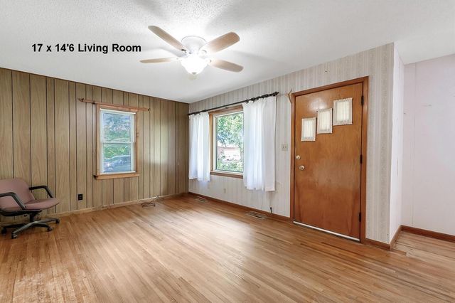 419 N Kokomo Ave, Derby, KS 67037