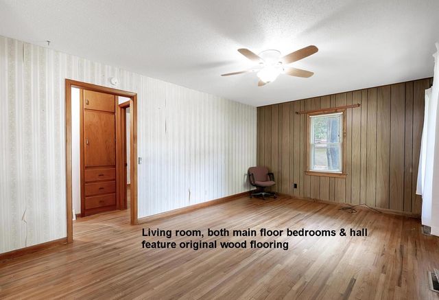 419 N Kokomo Ave, Derby, KS 67037