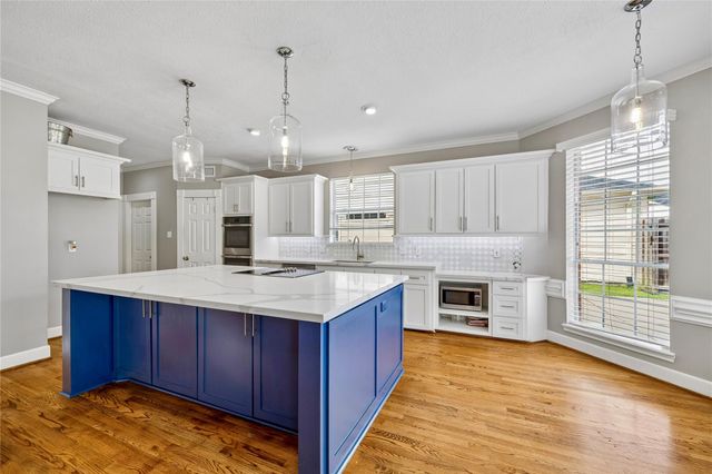 7915 Huddersfield Court, Spring, TX 77379