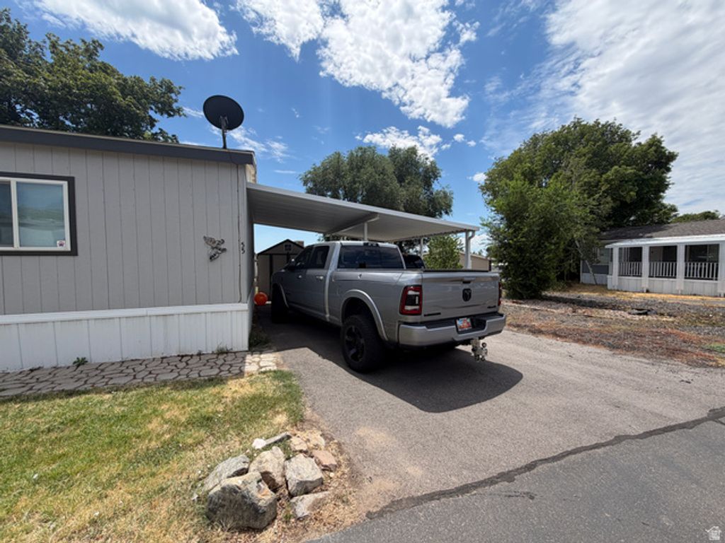55 N SUNSET DR #55, Layton, UT 84041 — photo 3