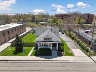 111 E Palatine Road, Palatine, IL 60067