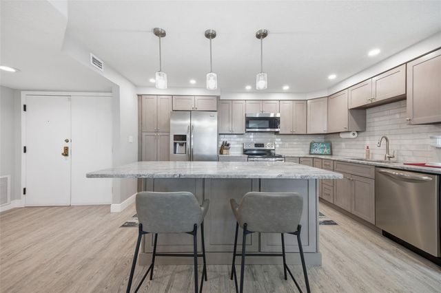 1460 GULF BOULEVARD 501, Clearwater, FL 33767