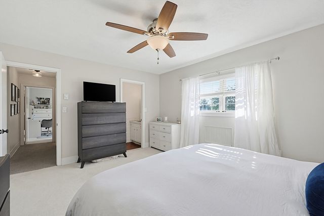 46 Greentree Ln 47, Weymouth, MA 02190