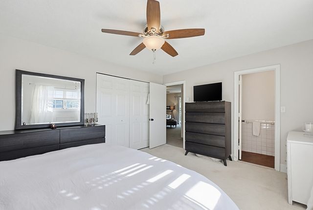 46 Greentree Ln 47, Weymouth, MA 02190