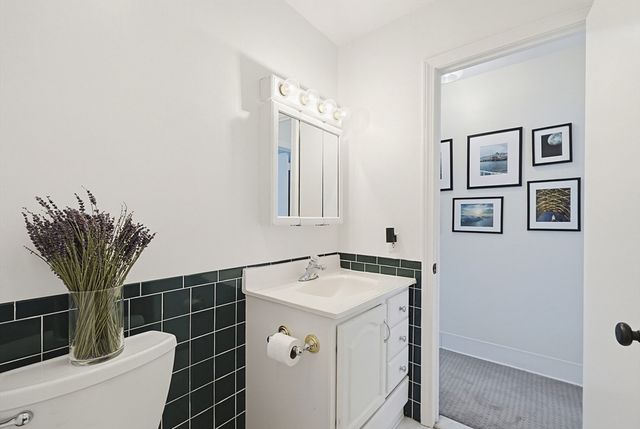 46 Greentree Ln 47, Weymouth, MA 02190