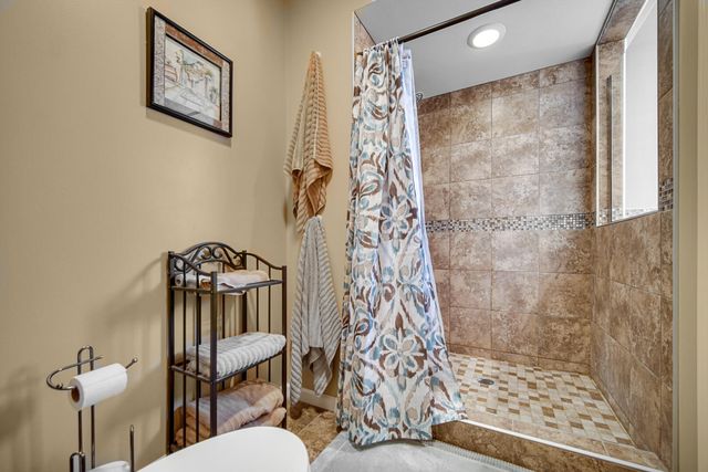 2393 Four Seasons Pkwy, Crown Point, IN 46307