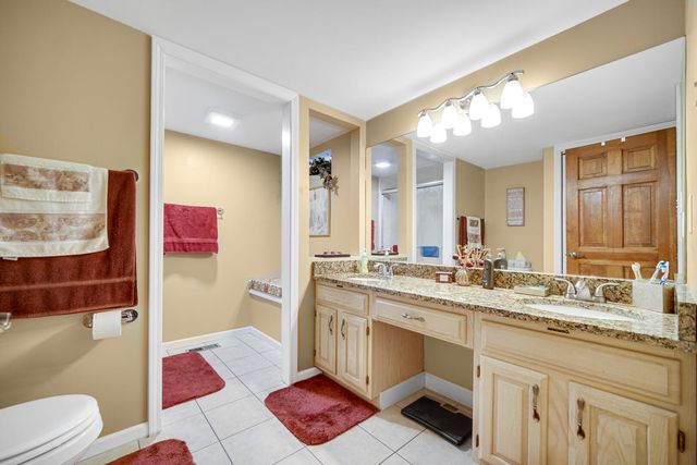 2393 Four Seasons Pkwy, Crown Point, IN 46307