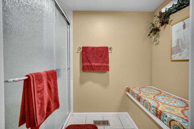 2393 Four Seasons Pkwy, Crown Point, IN 46307