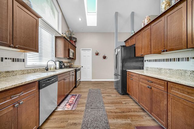 2393 Four Seasons Pkwy, Crown Point, IN 46307