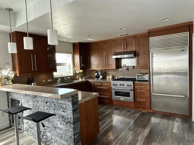 2064 2nd Avenue, San Diego, CA 92101