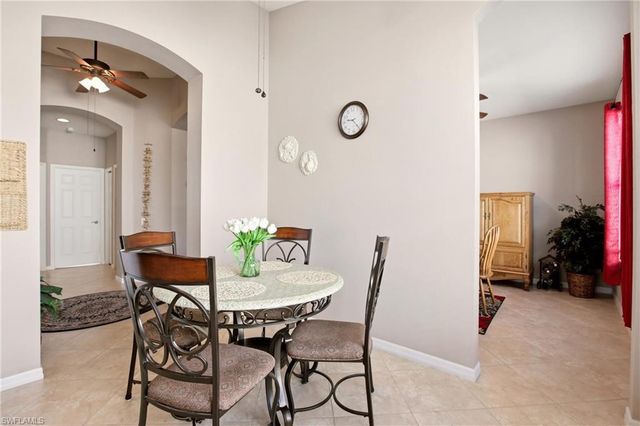 2621 Brightside CT, Cape Coral, FL 33991