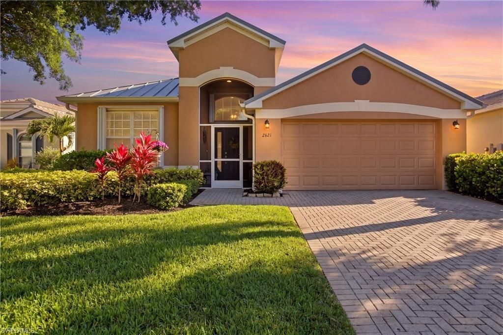 2621 Brightside CT, Cape Coral, FL 33991