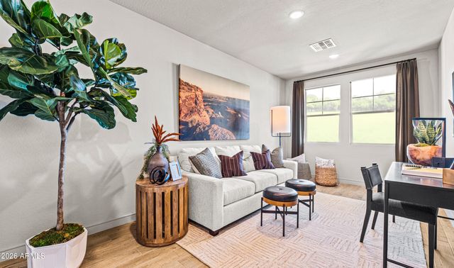 7927 N 77th Avenue, Glendale, AZ 85303