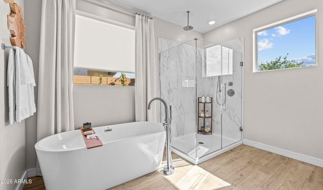 7927 N 77th Avenue, Glendale, AZ 85303