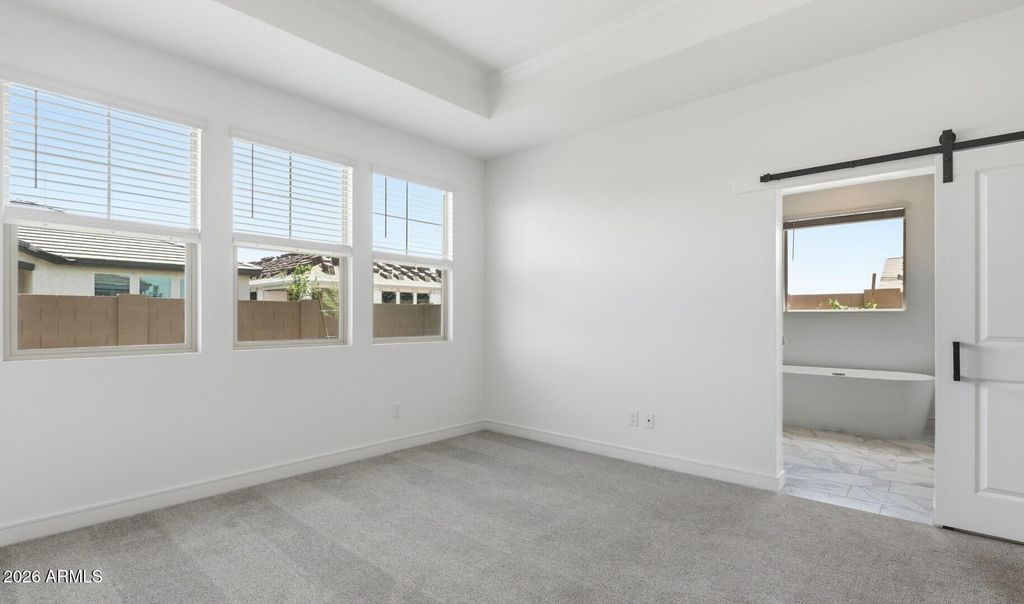 Image 23 of property listing at 7927 N 77th Avenue, Glendale, AZ 85303