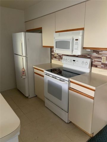 2719 N POINCIANA BOULEVARD 182, Kissimmee, FL 34746