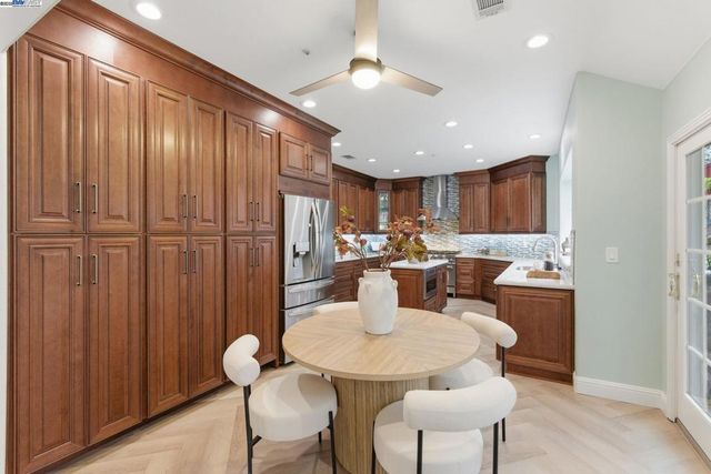 1031 Millbrook Court, Walnut Creek, CA 94598