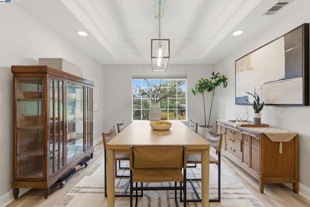 1031 Millbrook Court, Walnut Creek, CA 94598