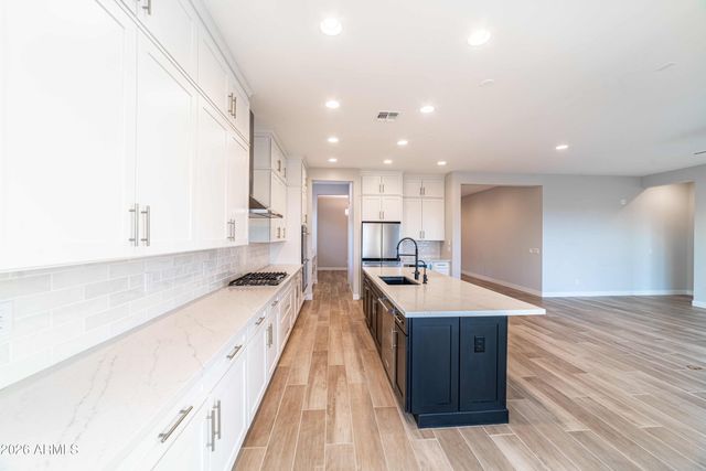 9607 E SOLINA Avenue, Mesa, AZ 85212