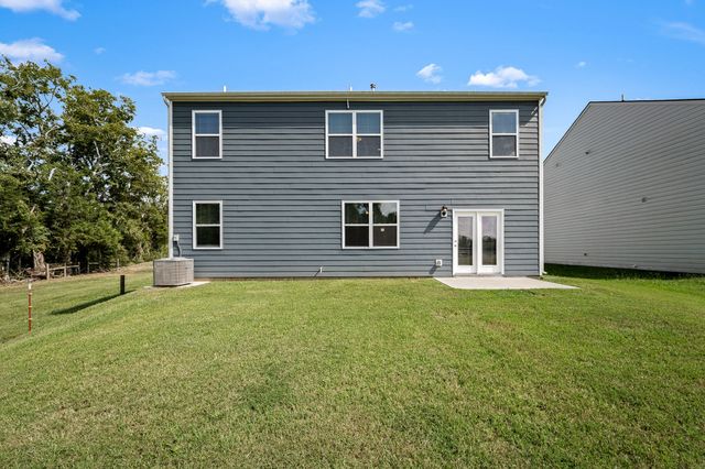 9039 Copenhagen Dr, Murfreesboro, TN 37129