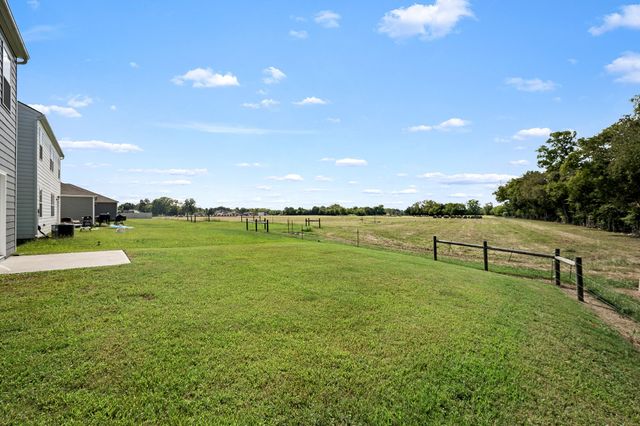 9039 Copenhagen Dr, Murfreesboro, TN 37129