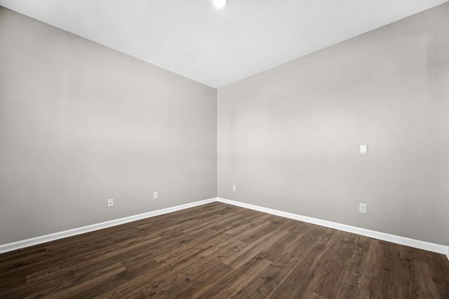 9039 Copenhagen Dr, Murfreesboro, TN 37129
