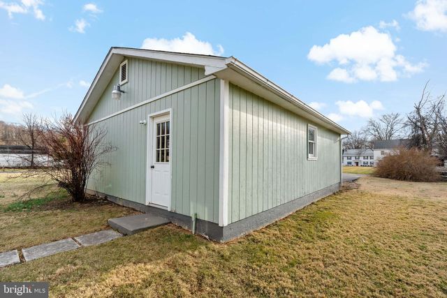 20 DOMINION ROAD, Gerrardstown, WV 25420