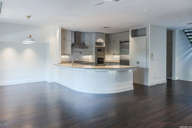 215 Annie UNIT E, San Antonio, TX 78212
