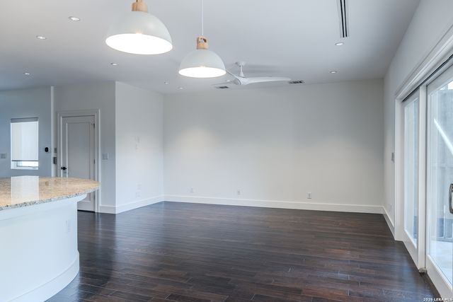 215 Annie UNIT E, San Antonio, TX 78212
