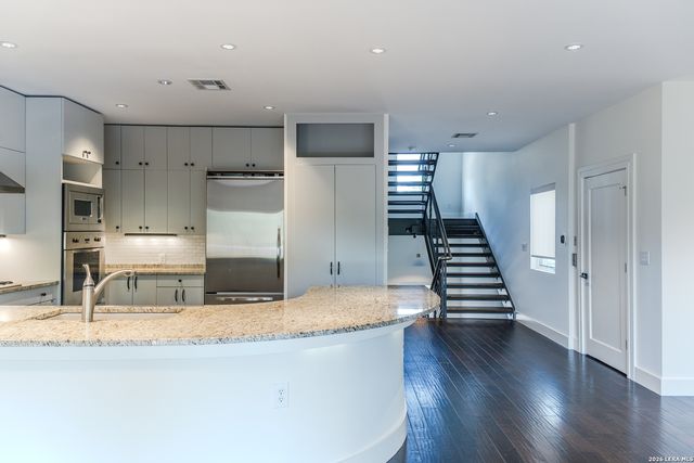 215 Annie UNIT E, San Antonio, TX 78212