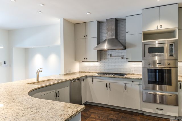 215 Annie UNIT E, San Antonio, TX 78212