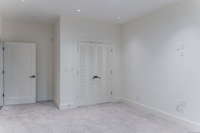 215 Annie UNIT E, San Antonio, TX 78212