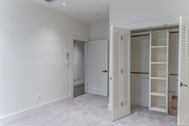 215 Annie UNIT E, San Antonio, TX 78212