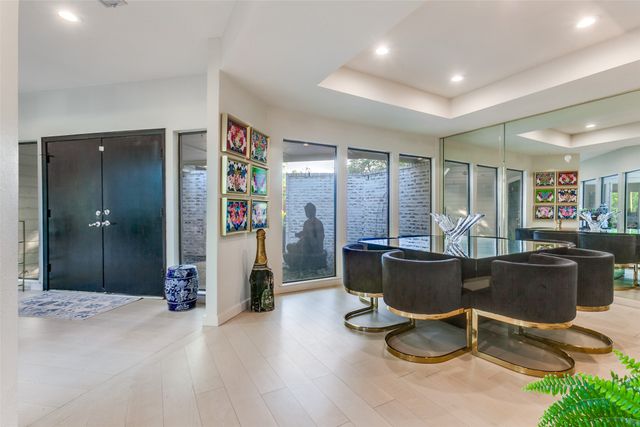 6618 Coolglen Drive, Dallas, TX 75248